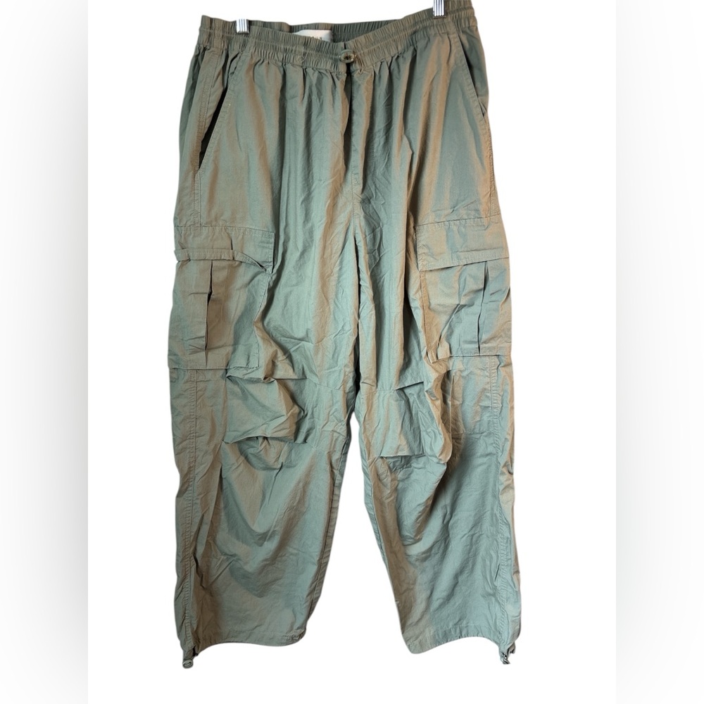 Men's Cargo Pants in Olive Green - Lightweight Utility Style